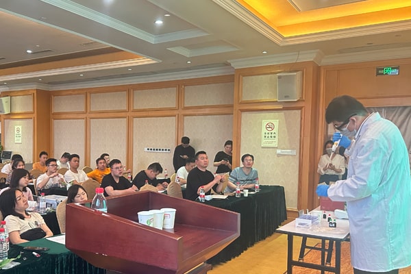 湖南檢察院引進(jìn)恒美手持式水質(zhì)檢測儀，提升水質(zhì)監(jiān)測能力